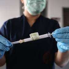 Hopes Rise For End Of Pandemic As Pfizer Says Vaccine Has 90 Efficacy Coronavirus The Guardian