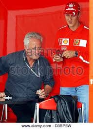 Michael schumacher low poly vector art, formula one racing driver and seven time formula one world champion. Rolf Schumacher Vater Der Deutschen Formel 1 Piloten Michael Und Ralf Schumacher Geht Vor Seinem Haus In Kerpen Stockfotografie Alamy