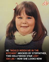 Look at this beautiful lady." 🥰 Her transformation is in the comments.👇