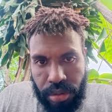 Stream Aaron Vincent music