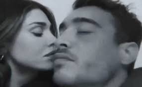 Antonino ha dedicato anche un tatuaggio al suo amore con la bella belèn: Belen Rodriguez Difende Il Suo Antonino Cosi Risponde Alle Battutacce Di Pio E Amedeo Il Tempo