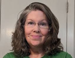 Hello, I'm Doris and something to know about me is I am an author, a  photographer and a night owl. My shoe size is 7.5 and my favorite place is  Mackinac Island.