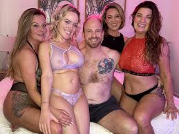 OnlyFans Hotwife Jade Li OnlyFans Birthday Reverse Gangbang | PornX