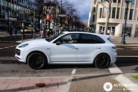 42 mpge and 18 mpg in combined city/highway driving. Porsche Cayenne Turbo S E Hybrid 27 M Rz 2021 Autogespot