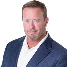 With the addition of my daughter Sidney as our summer intern, we continue  to build a strong female presence within Newmark and commercial real estate  at large. Prepare to work hard, Sid-biz! |