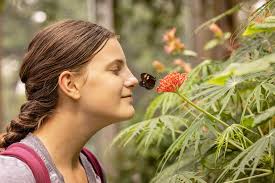I'm wishing I'd taken more pictures of Kaia at the Henry Doorly zoo last  week. We were moving pretty quickly trying to see as much as possible (we  flew through the Desert