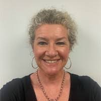 Tracey Healey's Instagram, Twitter & Facebook