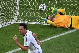 Alle ergebnisse und aufstellungen gibt's hier. Die Wichtigsten Landerspiele Deutschland Frankreich In Der Fussball Wm Historie