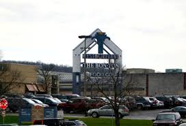 This center contains 108 stores and 18 restaurants (see below). Westmoreland Mall At Christmas Picture Of Westmoreland Mall Greensburg Tripadvisor