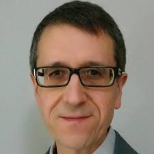 Dear all: I have observed (SEM) this crystal (Figure ARSE-2) in bauxite red  mud. EDX: Si, Al and O. It is a quartz or aluminum silicate crystal?