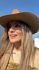 Kayla Kopp's Instagram, Twitter & Facebook