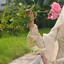 Pinterest Kubra Yousuf Girls With Flowers Girls Unique Cute Girl Photo