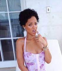 Rihanna S Pretty Lovely Short Curly Hair Pics 9 Natural Pixie Curly Hair Styles Short Curly Hair Pictures Short Curly Hair