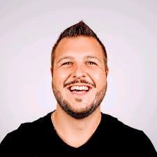 Aaron Magnuson's Instagram, Twitter & Facebook