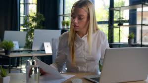 Umowa zlecenie a umowa o dzieło — różnice