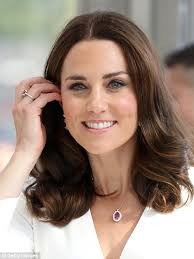 Kate Middleton tells fans she's 'not beautiful' in Warsaw