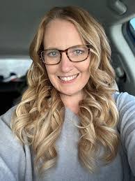 Danielle Small's Instagram, Twitter & Facebook