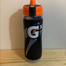From water bottles & pods to our sweat patch & sports recovery app, discover all of the gatorade gx products. Gatorade Accessories Gatorade Gx Pods Water Bottle Black New Poshmark