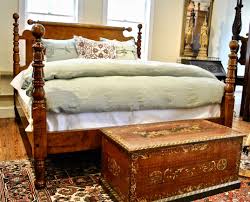Custom Cannonball Bell Bed In Tiger Maple In King Leonards Antiques Bed Mid Century Modern Bed Bed Styling