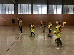 Notre service de livescore de handball est en temps réel, vous n'avez pas besoin de rafraîchir la page. 50 Kids Der Realschule Bad Schonborn Haben Sich Bei Ihrer Projektwoche Handball Zum Thema Gemacht Spannende Momente Beim Besuch Im Kronauer Trainingszentrum Kronau