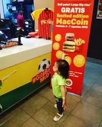 Cara buat stiker wajah sendiri. Pelayanan Drive Thru Yg Cepat Ulasan Mcdonald S Sidoarjo Indonesia Tripadvisor