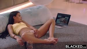 BLACKED This college student too the craziest BBC vacation - XNXX.COM