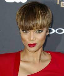 Tyra Reveals Her All Time Favorite Contestants From America S Next Top Model Celebrity Makeup Looks Tyra Beauty Hair Styles