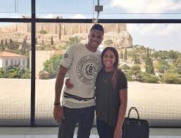 Giannis antetokounmpo doesn't have a girlfriend right now. Look Giannis Antetokounmpo S Stunning Girlfriend Mariah Shines In Photos The Sports Daily