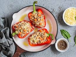 Uberbackene Paprika Mit Quinoa Kichererbsen Und Mozzarella Rezept In 2020 Gefullte Paprikaschoten Rezepte Rezepte Gesund