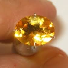 Batu citrine kuning super, batu permata yang satu ini merupakan batu yang juga menjadi favorite dan populer di kalangan pencinta batu mulia atau batu permata, kemilau yang dikeluarkan dari batu. Sensasi Keindahan Batu Permata Citrine Berkualitas