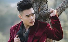 Phẫu thuật thẩm mỹ là một quá trình thay đổi, không chỉ làm chúng ta cảm thấy đẹp hơn, mà còn làm. Le DÆ°Æ¡ng Báº£o Lam Thá»«a Nháº­n Nghiá»‡n Pháº«u Thuáº­t Tháº©m Má»¹ NhÆ° Le Giang Chá»‰ Con Lá»— Tai La ChÆ°a Sá»­a