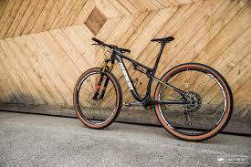 Tom pidcock y loana leconte dos veinteañeros ganan la copa del mundo xco de nove mesto. Bike Check Loana Lecomte S Winning Massi Aire Sl Pinkbike