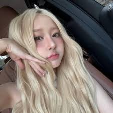 Listen to Giang Hồng Ngọc