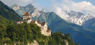 For the diverse workforce of the bank group, integrity, ethical behavior, and adherence to corporate values are core to the success of these goals. Depotkonto Ausserhalb Der Eu Bei Der Liechtensteinischen Landesbank