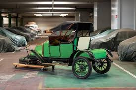 Image result for Borneo Green 1960 Renault