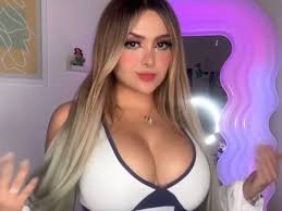 Ella es Ari Gameplays, sensual y polémica streamer que se divorció de Juan  Guarnizo