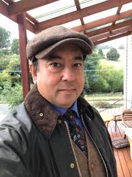 A stroll in the Bedfordshire countryside, wearing my country tweeds  made-to-measure from J & E. Forest green herringbone tweed jacket and  mushroom flannel trousers blending beautifully with the surroundings.  Contact : mark@jeclothing.co.uk