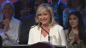 Cityage: Bonnie Crombie Wants Politics Out Of Transit Planning |  Urbantoronto