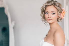 Beautiful bridal and wedding hairstyles for brides & bridesmaids at images hair design salon in woking, including wedding day lashes and at images hair design salon in woking, our wedding hair experts will work with you to come up with your perfect bridal hairstyle. Hair Salon Tips Short Wedding Hair Ideas Gibson Hair And Makeup