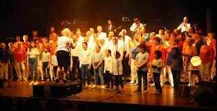 Venez rejoindre la chorale de lespinasse «voix si voix la » dans une ambiance sympathique pour partager en groupe, le plaisir de luna blue, c'est avant tout la voix exceptionnelle de sandrine, puissante et nuancée et un répertoire de chansons françaises aux textes soignés, totalement. Andard A La Rencontre De Voix Si Voix La Angers Maville Com