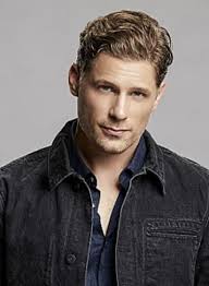 La estrella de CSI: Vegas Matt Lauria comparte los muchos secretos de Josh  Folsom