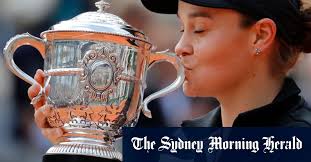 'extremely rare scene' world number one ash barty has delighted tennis fans at the french open with an unusual move as she prepares to defend her crown. French Open 2021 World No 1 Ashleigh Barty Declares She S Not The One To Beat In France