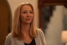 Lisa Kudrow hailed for carrying Netflix's 'flimsy' new comedy No Good Deed  in first reviews | The Independent