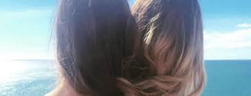 Au point que les médias internationaux s'intéressent à sa vie privée. Camille Cerf Dement Etre En Couple Avec Iris Mittenaere