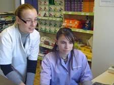 Interlocutrice privilégiée, la secrétaire médicale met en relation les patients avec leur médecin traitant et autres spécialistes de la santé. Formation En Ligne A Distance De Secretaire Medicale