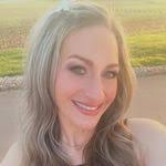 Elizabeth Slaymaker's Instagram, Twitter & Facebook