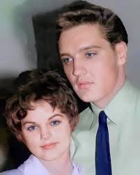 Dementia and marriage renewal story