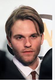 General Hospital actor resemblance to soap opera star