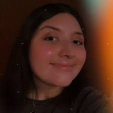 Stephanie Woehl's Instagram, Twitter & Facebook