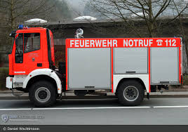 Die feuerwehr altena besteht aus einer hauptamtlichen wache an der bachstraße 59, die rund um die uhr besetzt ist, und acht löschgruppen, die sich in drei löschzügen über das stadtgebiet verteilen. Einsatzfahrzeug Florian Altena 03 Tlf3000 01 Bos Fahrzeuge Einsatzfahrzeuge Und Wachen Weltweit